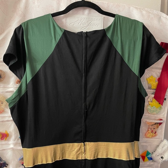Her Universe Marvel Loki Sylvie Retro Dress Her Universe Exclusive - Picture 9 of 11